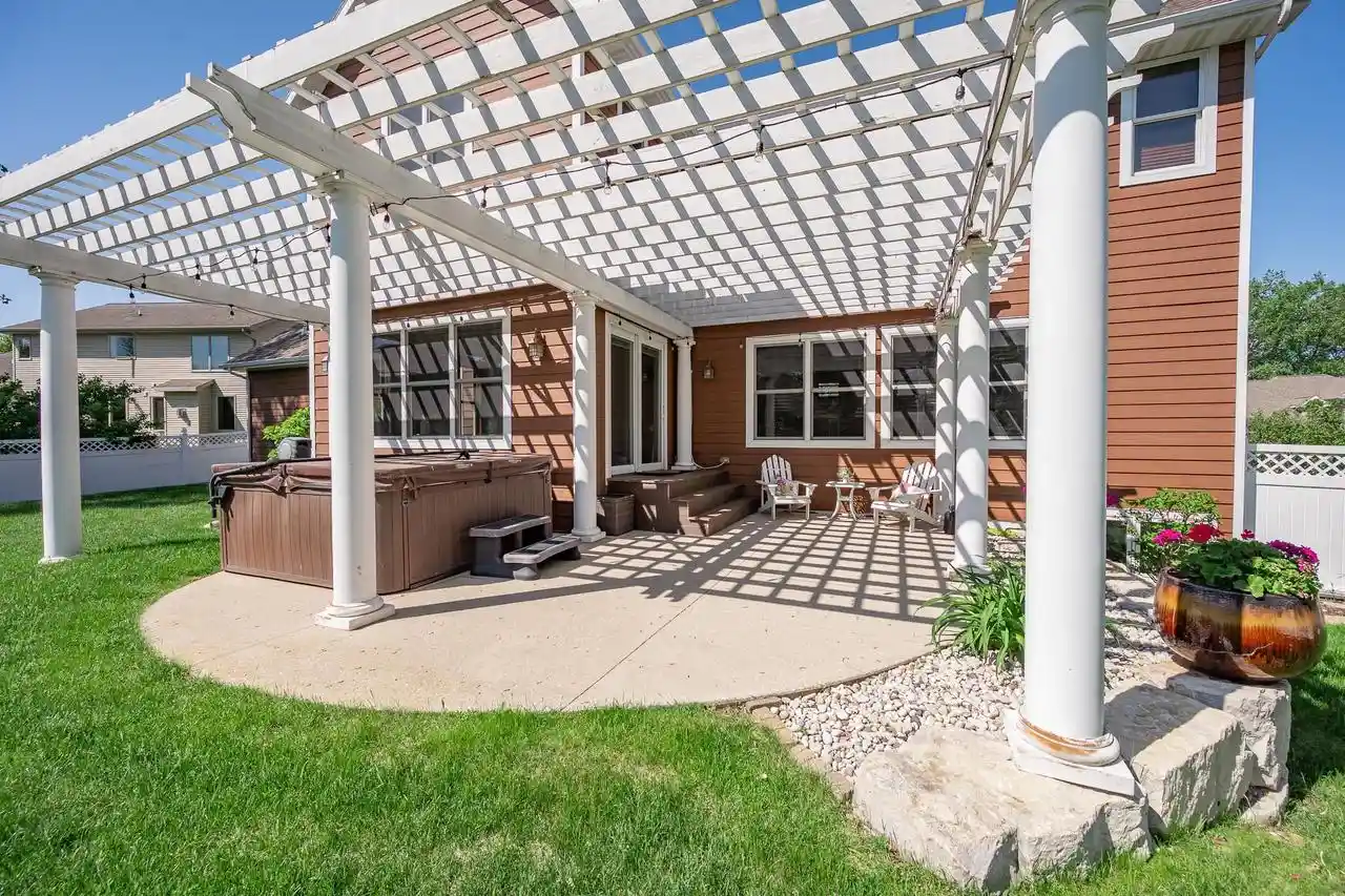 3rd image of 2017 Higgins, De Pere, WI 54115 | MLS# 50327882