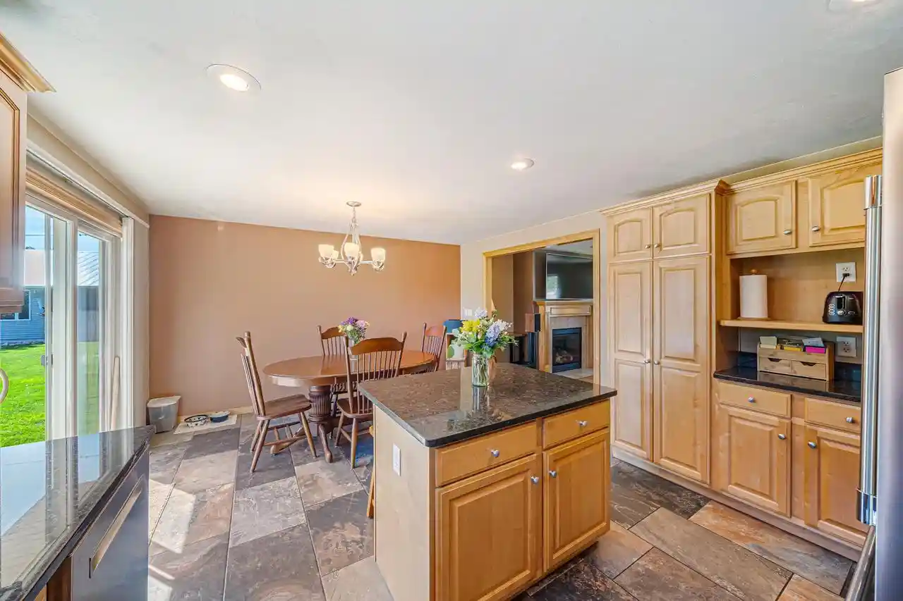 2nd image of 2014 Charles Street Street, De Pere, WI 54115 | MLS# 50327895