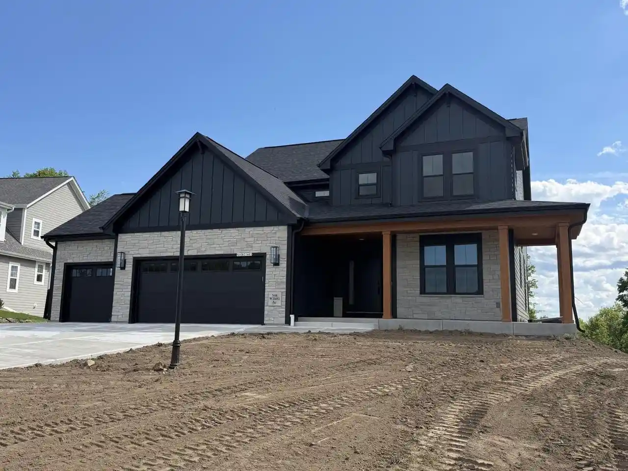 1st image of N66w21485 Sagebrush Dr Dr, Menomonee Falls, WI 53051 | MLS# 1968638