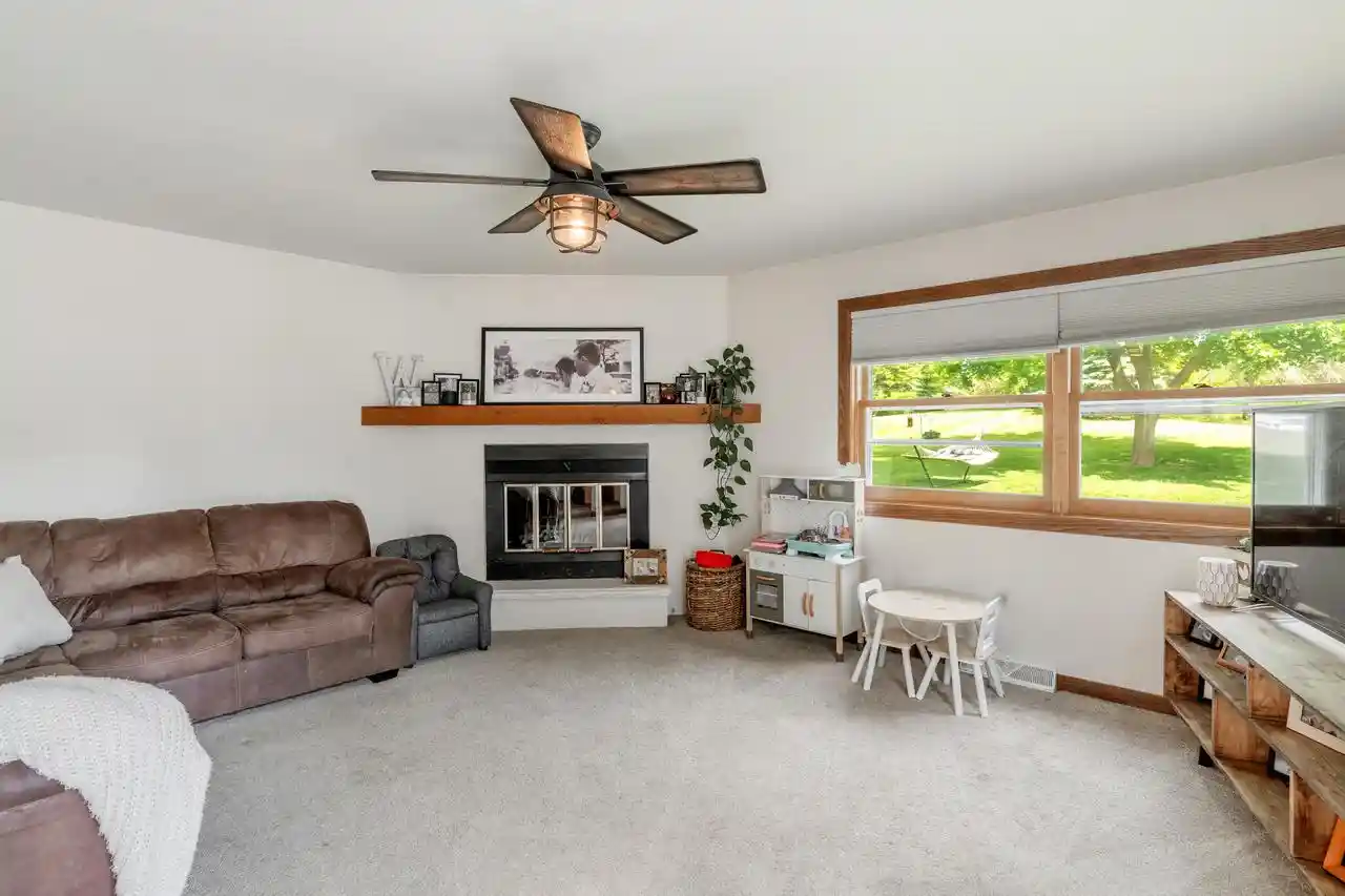 3rd image of W4426 River Bend Dr Dr, Waldo, WI 53093 | MLS# 1968649