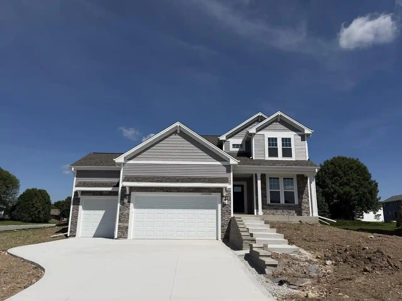 1st image of N101w16888 Tanglewood Dr Dr, Germantown, WI 53022 | MLS# 1968636