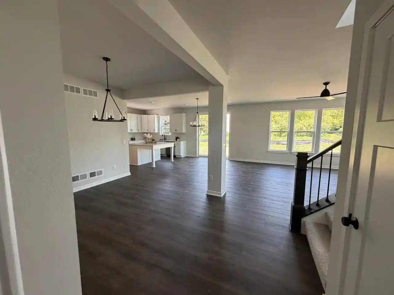 4th image of N101W16888 Tanglewood Dr Dr, Germantown, WI 53022 | MLS# 1968636