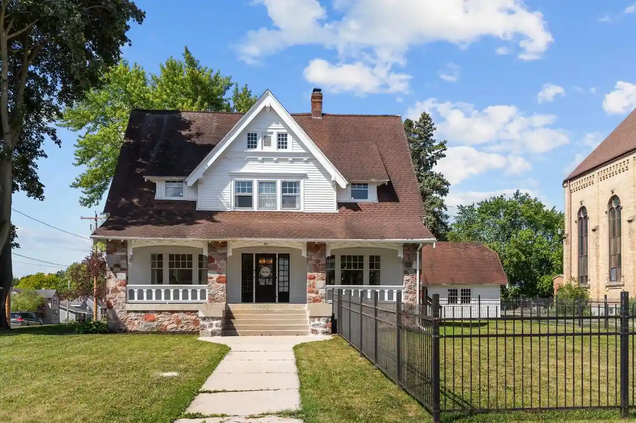 Homes for sale in Chilton, WI | 105 N State Street Street, Chilton, WI 53014 | MLS# 50327910