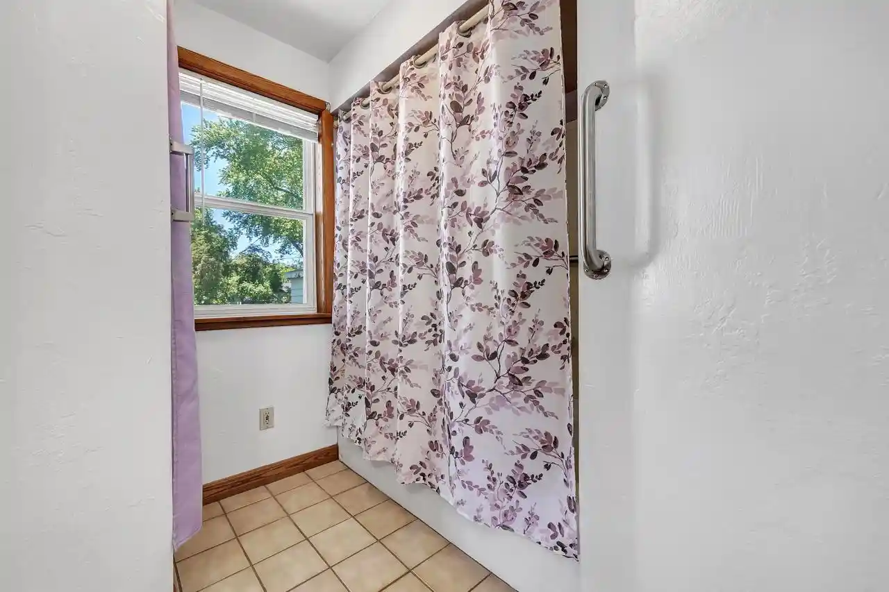Homes for sale in Green Bay, WI | 1192 Bond Street Street, Green Bay, WI 54303 | MLS# 50327913