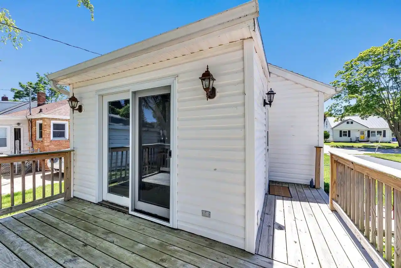 Homes for sale in Green Bay, WI | 1192 Bond Street Street, Green Bay, WI 54303 | MLS# 50327913