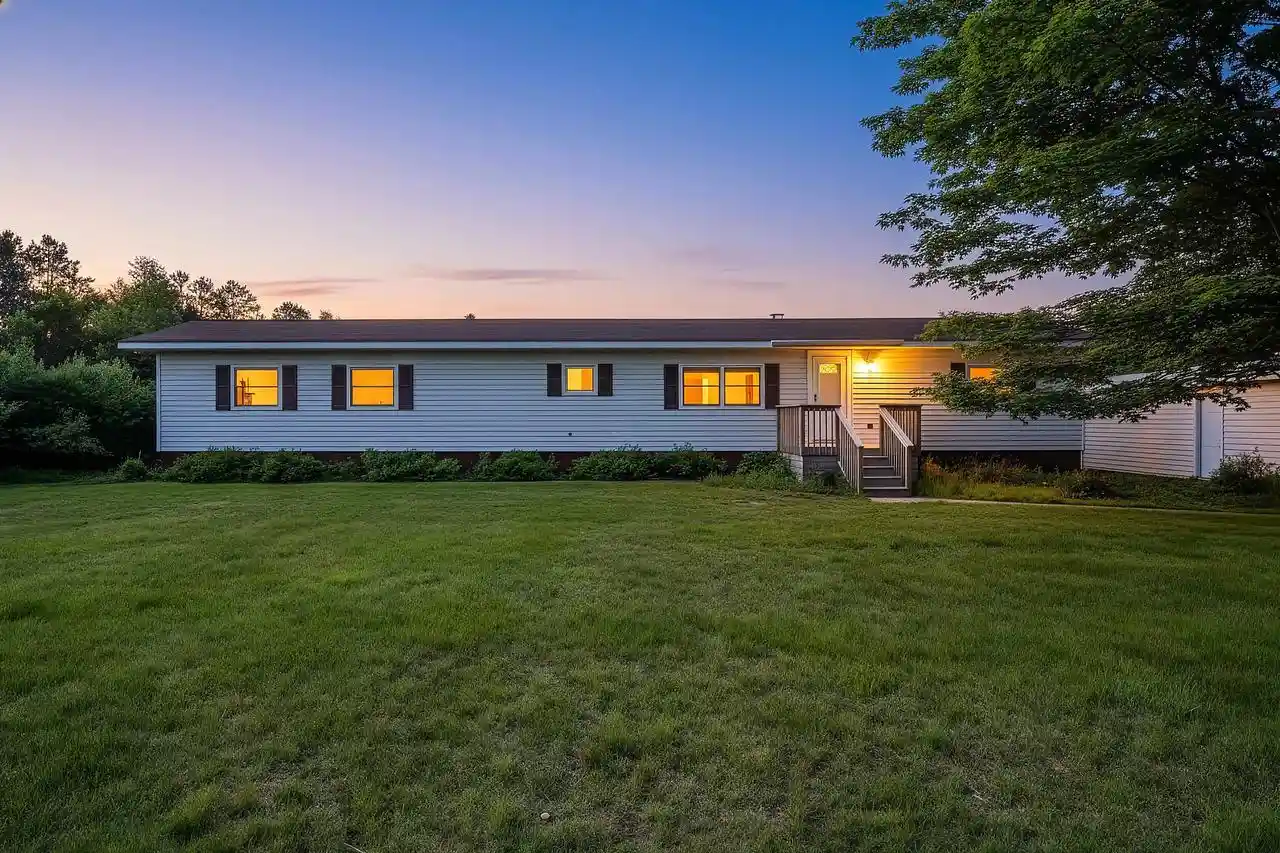 1st image of 1949 Us Hwy 2, Florence, WI 54121 | MLS# 50327887
