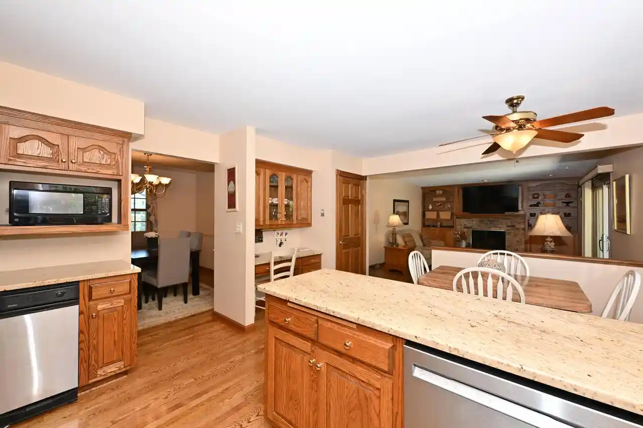 3rd image of 12660 W Crawford Dr Dr, New Berlin, WI 53151 | MLS# 1968664