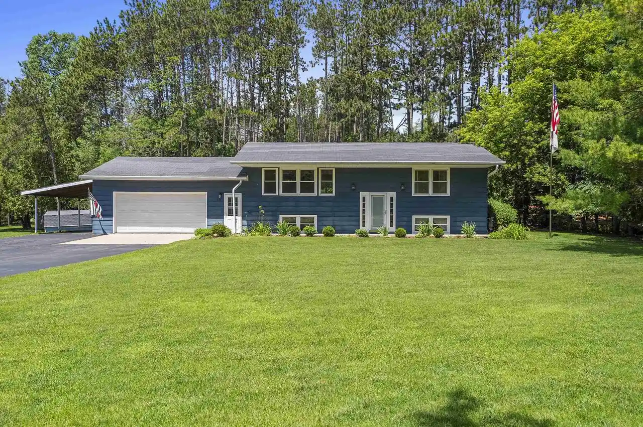 Homes for sale in Little Suamico, WI | 131 Dekard Road Road, Little Suamico, WI 54141 | MLS# 50327889