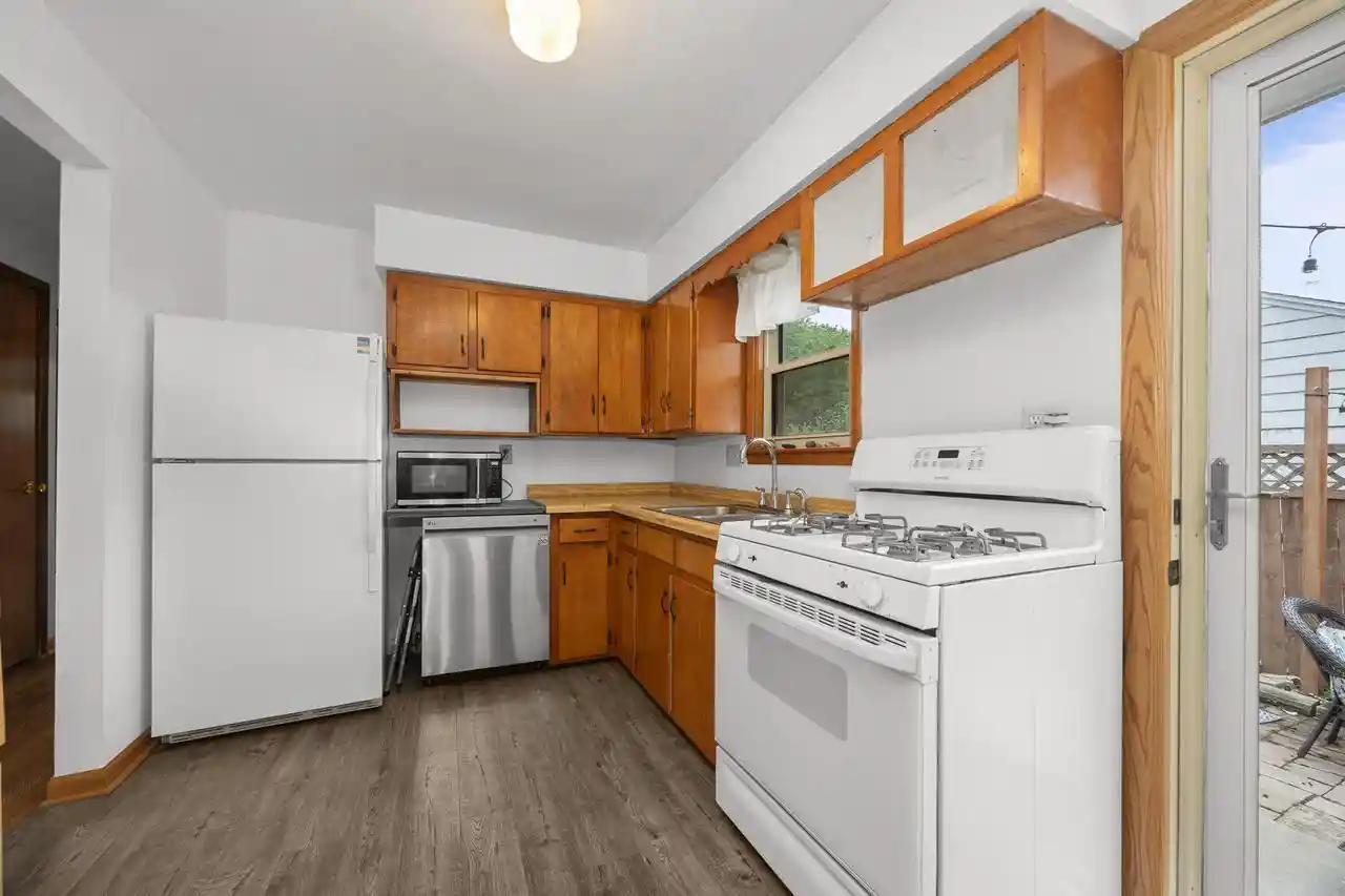 2nd image of N84w16651 Ann Avenue Avenue, Menomonee Falls, WI 53051 | MLS# 1968675