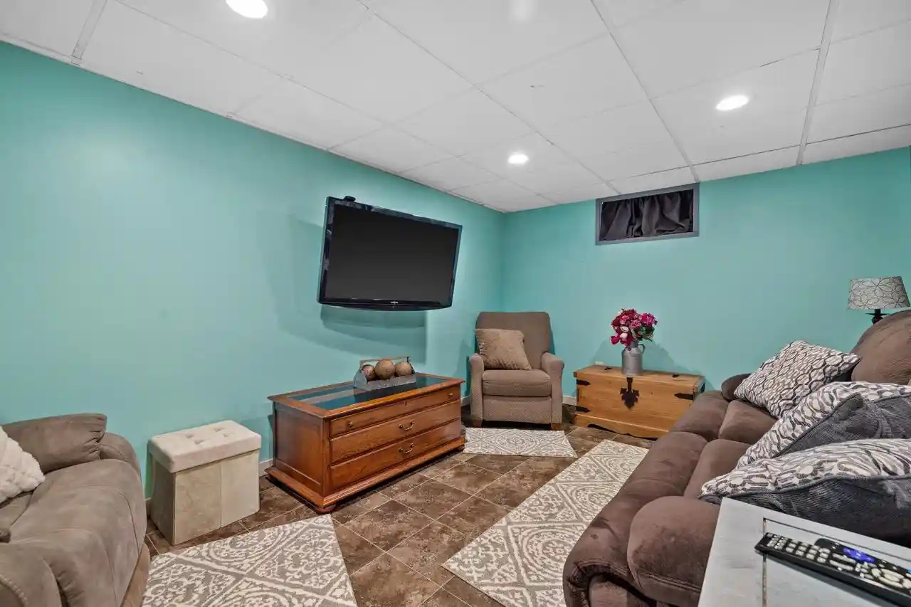 4th image of 8219 26Th Avenue Avenue, Kenosha, WI 53143 | MLS# 1968688