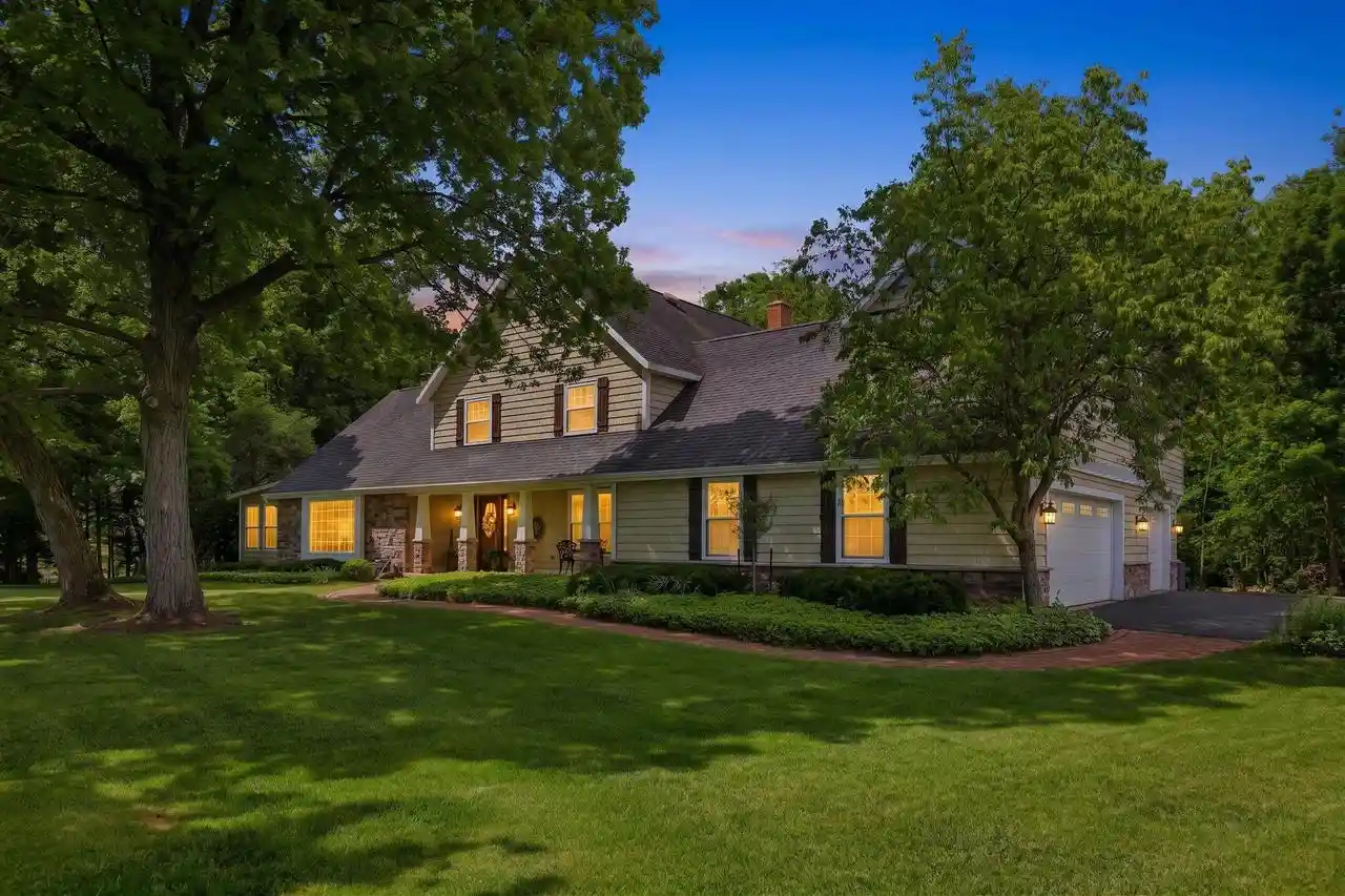 Photo 1 of Single family home for sale at W2530 Brookhaven Dr Dr, Appleton, WI 54915 | MLS# 50327914 | Listing updated on 2026-09-14