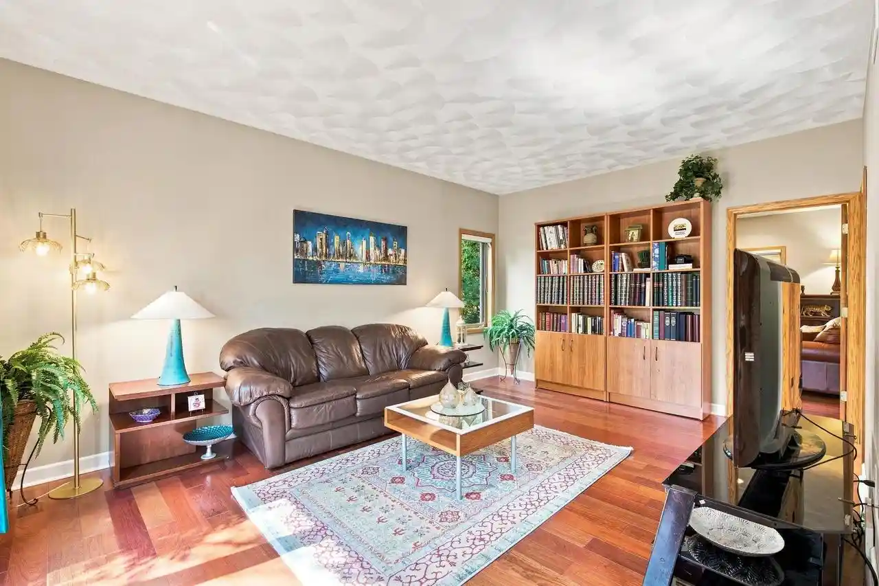 3rd image of 1802 Autumn Hill Dr Dr, Verona, WI 53593 | MLS# 2026512