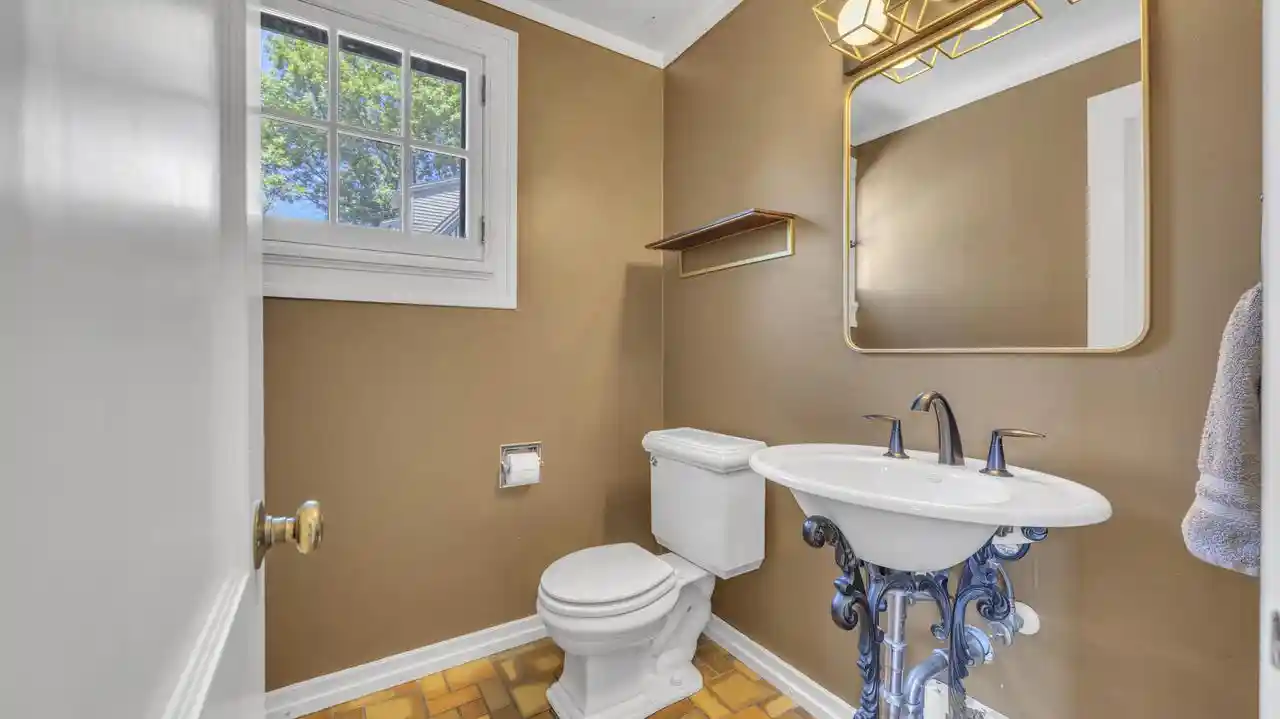 34th image of 1919 N 4th Street Street, Sheboygan, WI 53081 | MLS# 1968695