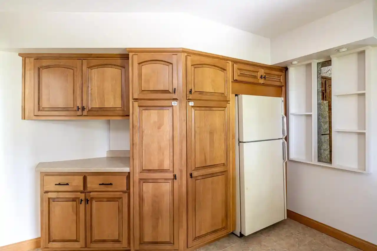 2nd image of 2674 Woodcrest Dr Dr, Neenah, WI 54956 | MLS# 50327938