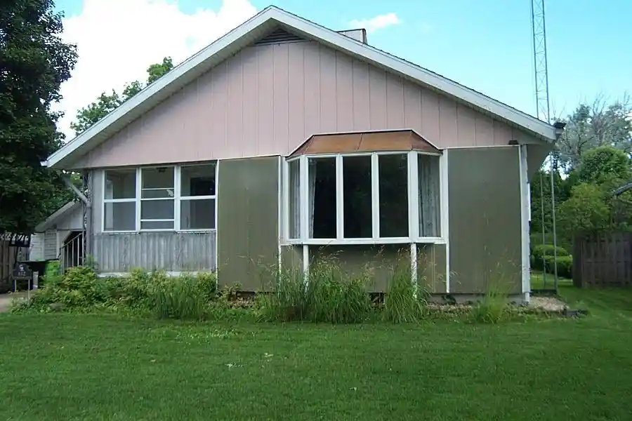 Homes for sale in Waupun, WI | 812 E Jefferson Street Street, Waupun, WI 53963 | MLS# 2026524