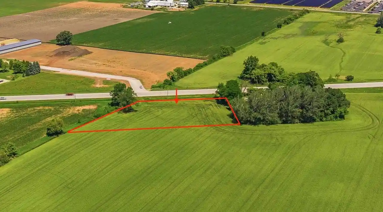 Homes for sale in Oshkosh, WI | State Rd 44, Oshkosh, WI 54904 | MLS# 50327943
