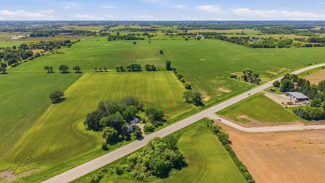 Homes for sale in Oshkosh, WI | State Rd 44, Oshkosh, WI 54904 | MLS# 50327943