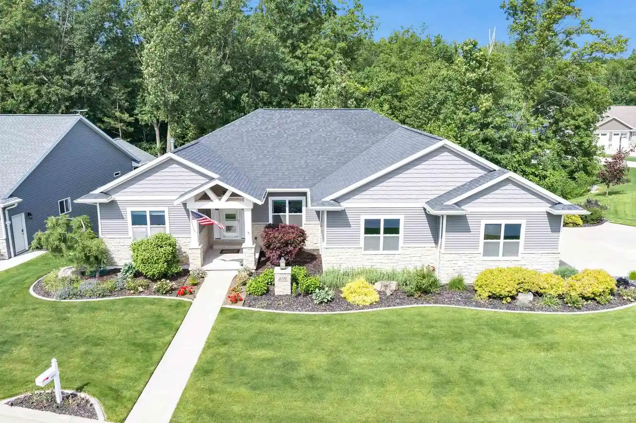 1st image of 3371 Largo Ridge Court Court, Green Bay, WI 54311 | MLS# 50327932