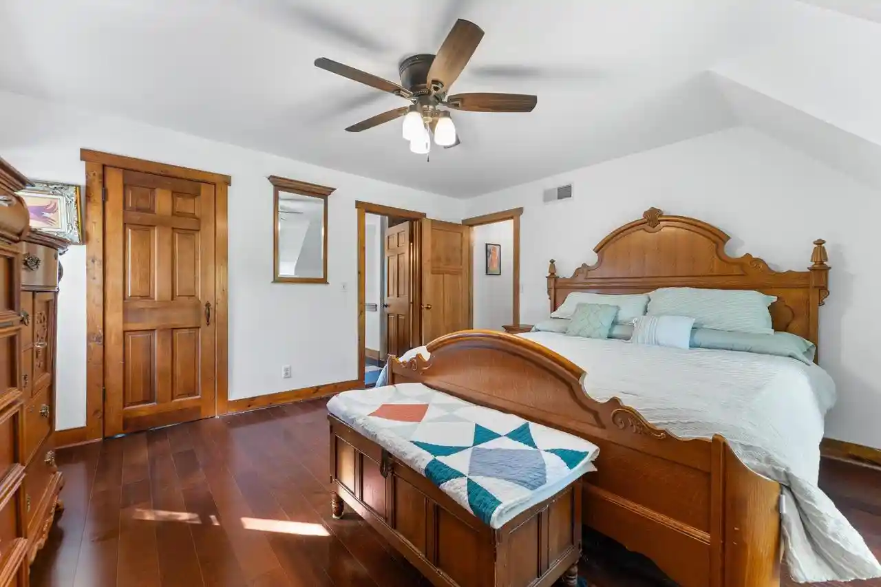Photo 3 of Single family home for sale at W326s1480 Forest Hills Dr Dr, Delafield, WI 53018 | MLS# 1968716 | Listing updated on 2026-09-23