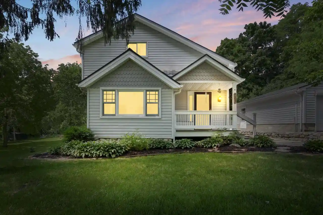Homes for sale in New Berlin, WI | 4135 S Racine Avenue Avenue, New Berlin, WI 53146 | MLS# 1968741