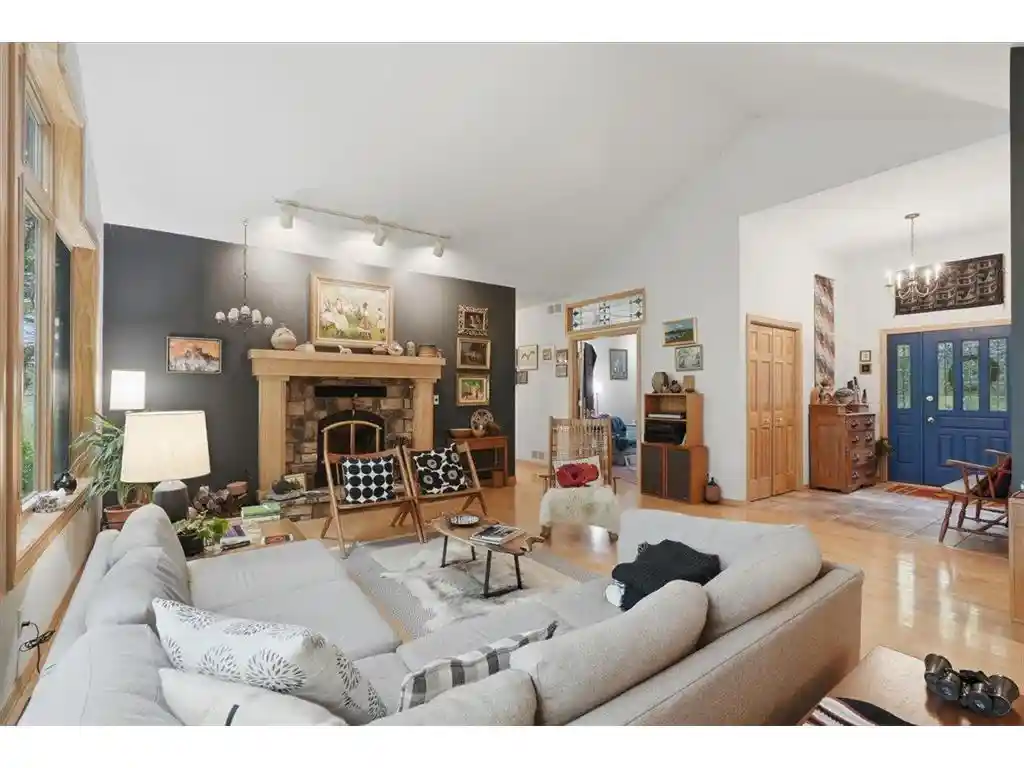 Photo 3 of Single family home for sale at 481 Sleepy Hollow Dr Dr, Roberts, WI 54023 | MLS# 7062693 | Listing updated on 2026-09-23