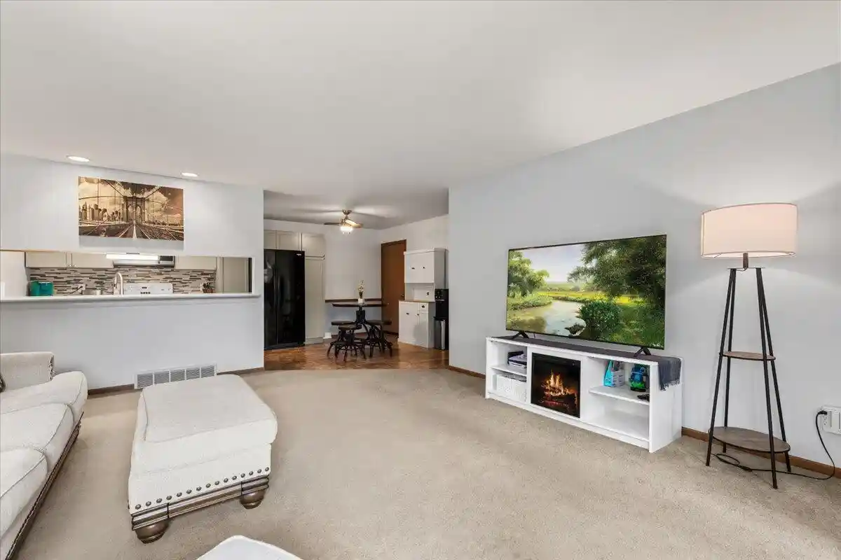 Homes for sale in Slinger, WI | 320 E Washington Street Street #4, Slinger, WI 53086 | MLS# 1968755