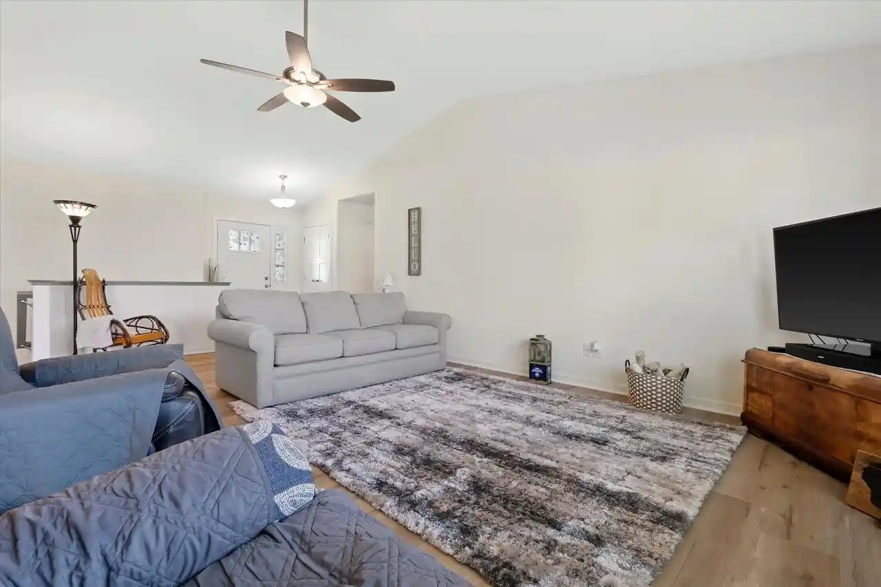 Homes for sale in Lake Mills, WI | 335 Crestview Lane Lane, Lake Mills, WI 53551 | MLS# 2026553