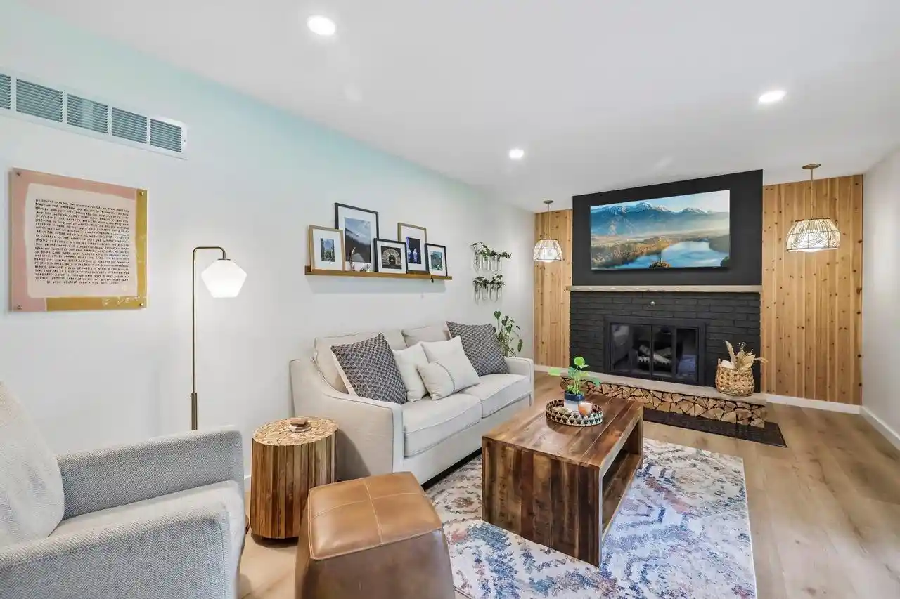 4th image of 3489 Dell Dr Dr, Madison, WI 53718 | MLS# 2026564