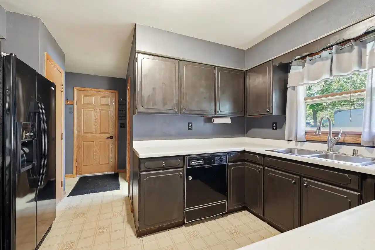2nd image of 908 S 11th Street Street, Wausau, WI 54403 | MLS# 22602894