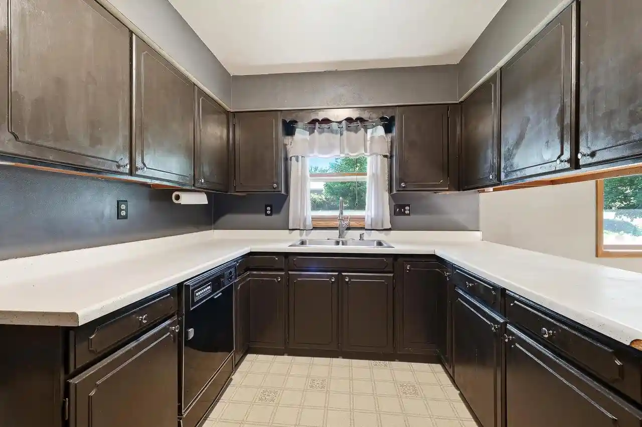 3rd image of 908 S 11Th Street Street, Wausau, WI 54403 | MLS# 22602894