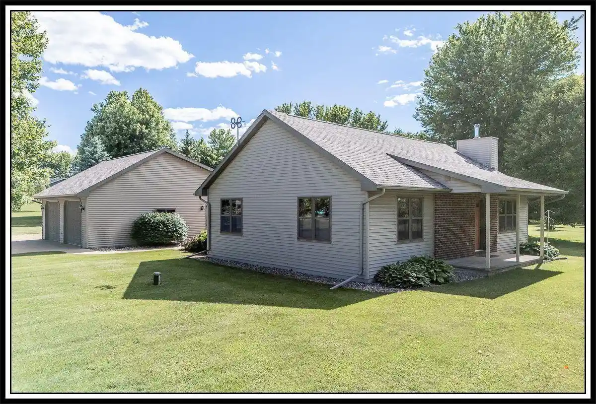 Homes for sale in New London, WI | N5277 Everts Road Road, New London, WI 54961 | MLS# 50327993
