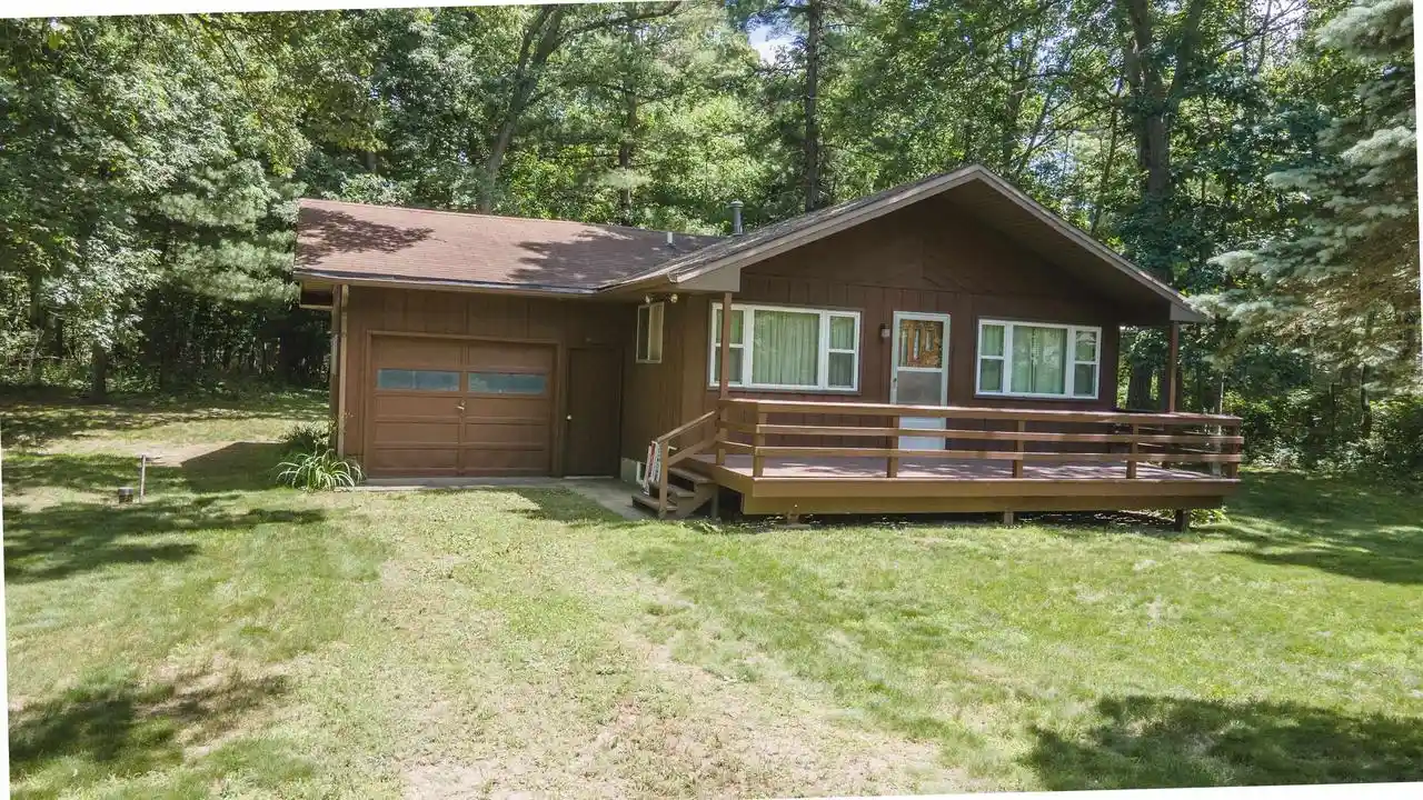 Homes for sale in Wautoma, WI | N2230 Vacation Village Dr Dr, Wautoma, WI 54982 | MLS# 50328006