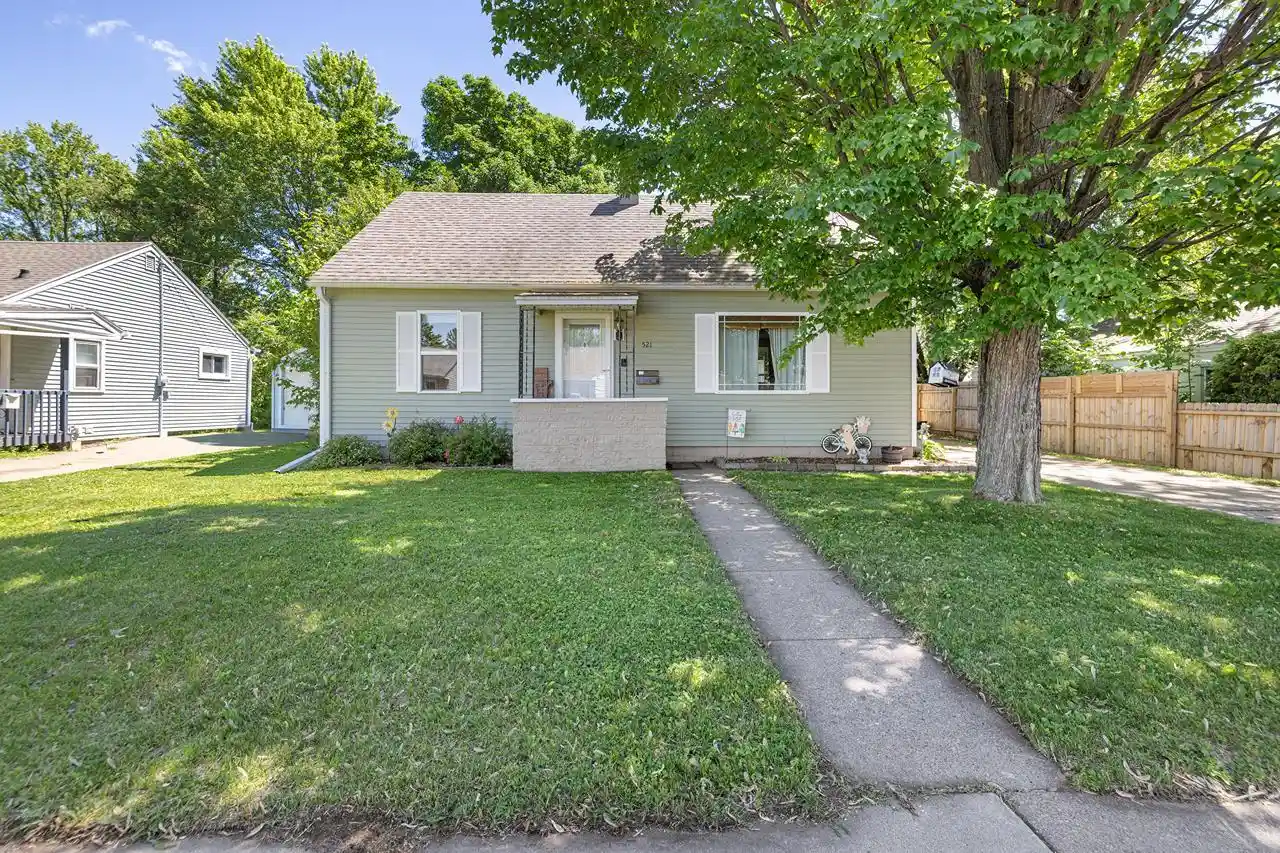 1st image of 521 N 9th Avenue Avenue, Wausau, WI 54401 | MLS# 22602898