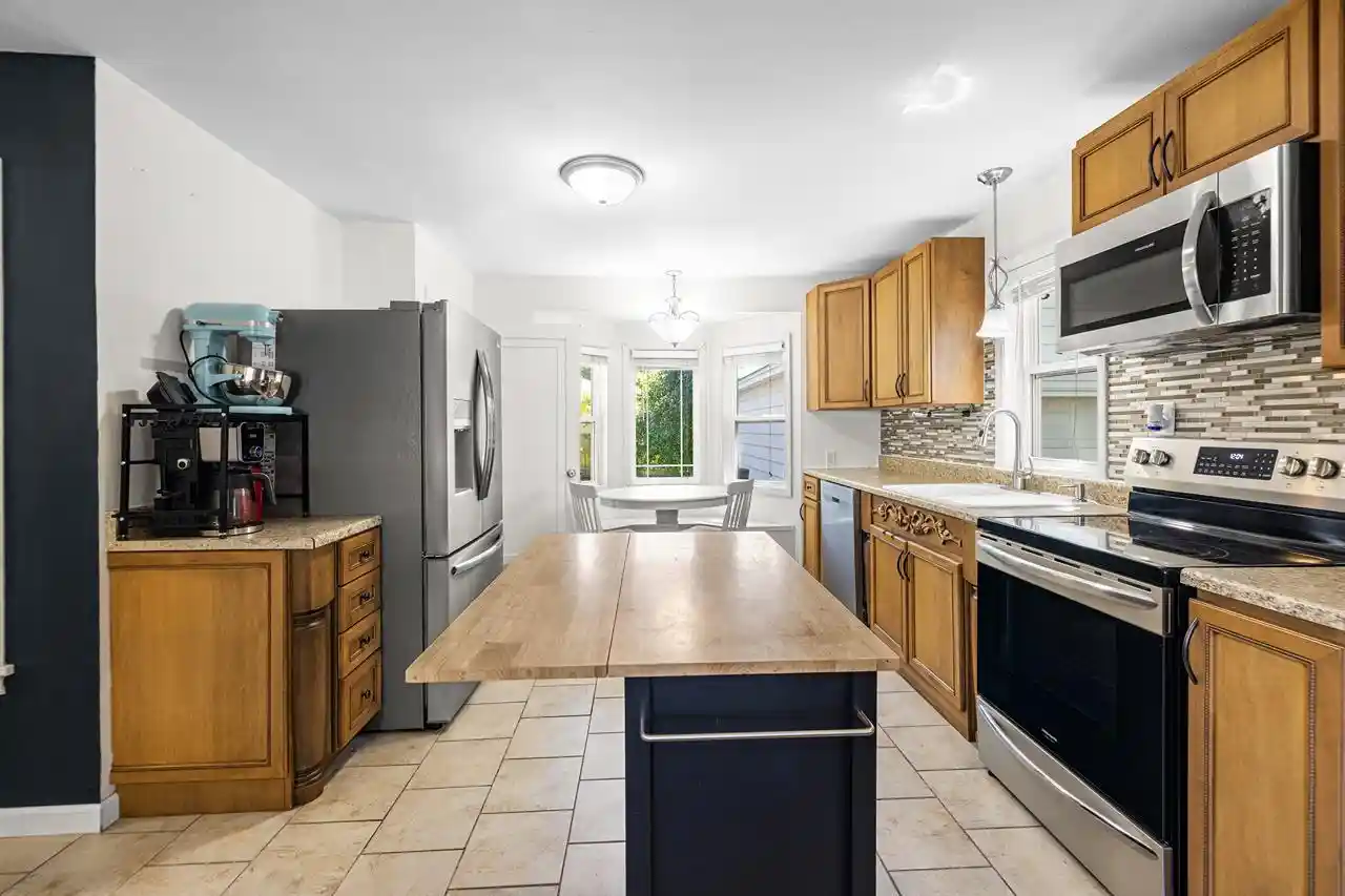 2nd image of 521 N 9th Avenue Avenue, Wausau, WI 54401 | MLS# 22602898
