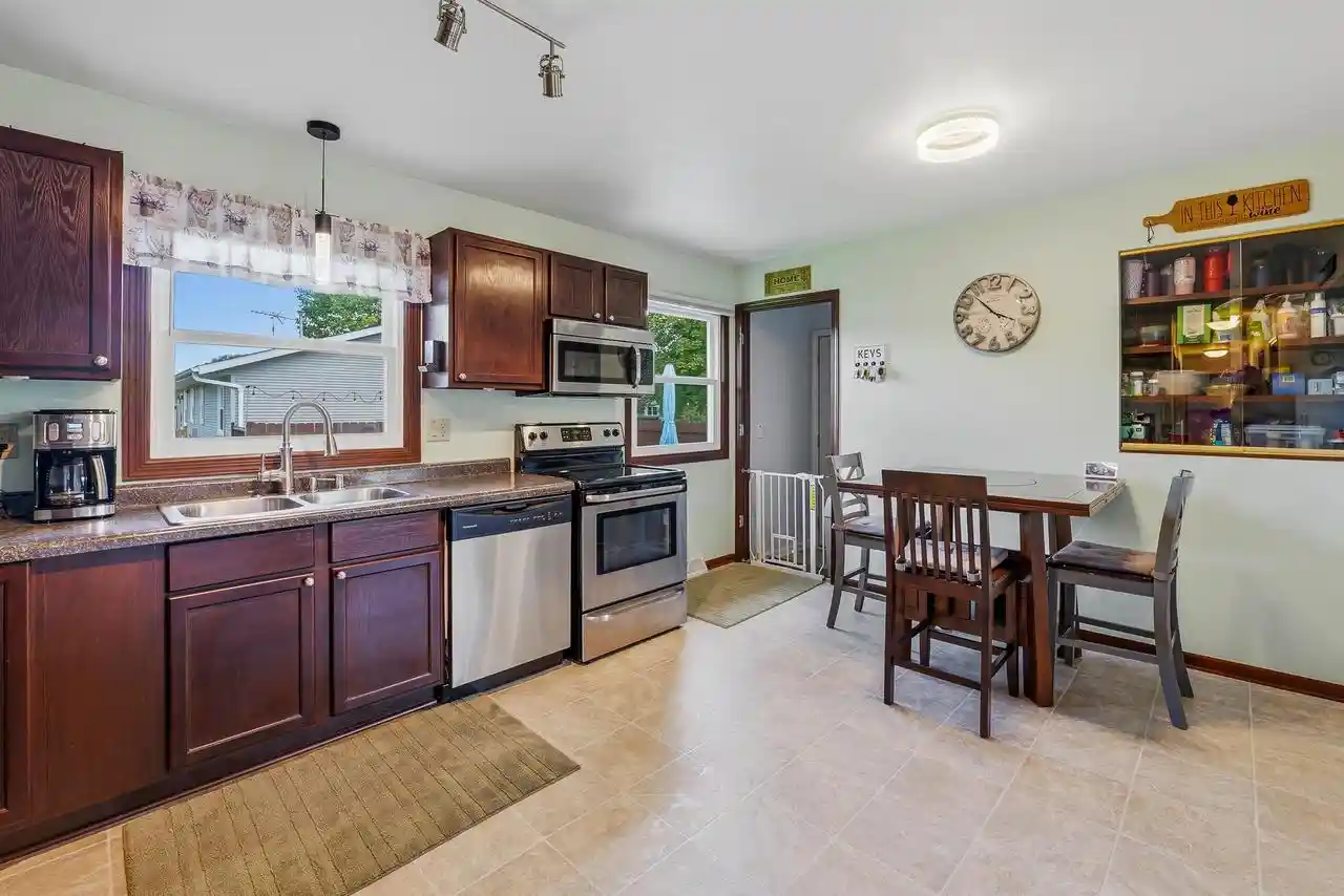 2nd image of 1103 Lombardi Lane Lane, Beaver Dam, WI 53916 | MLS# 2026585