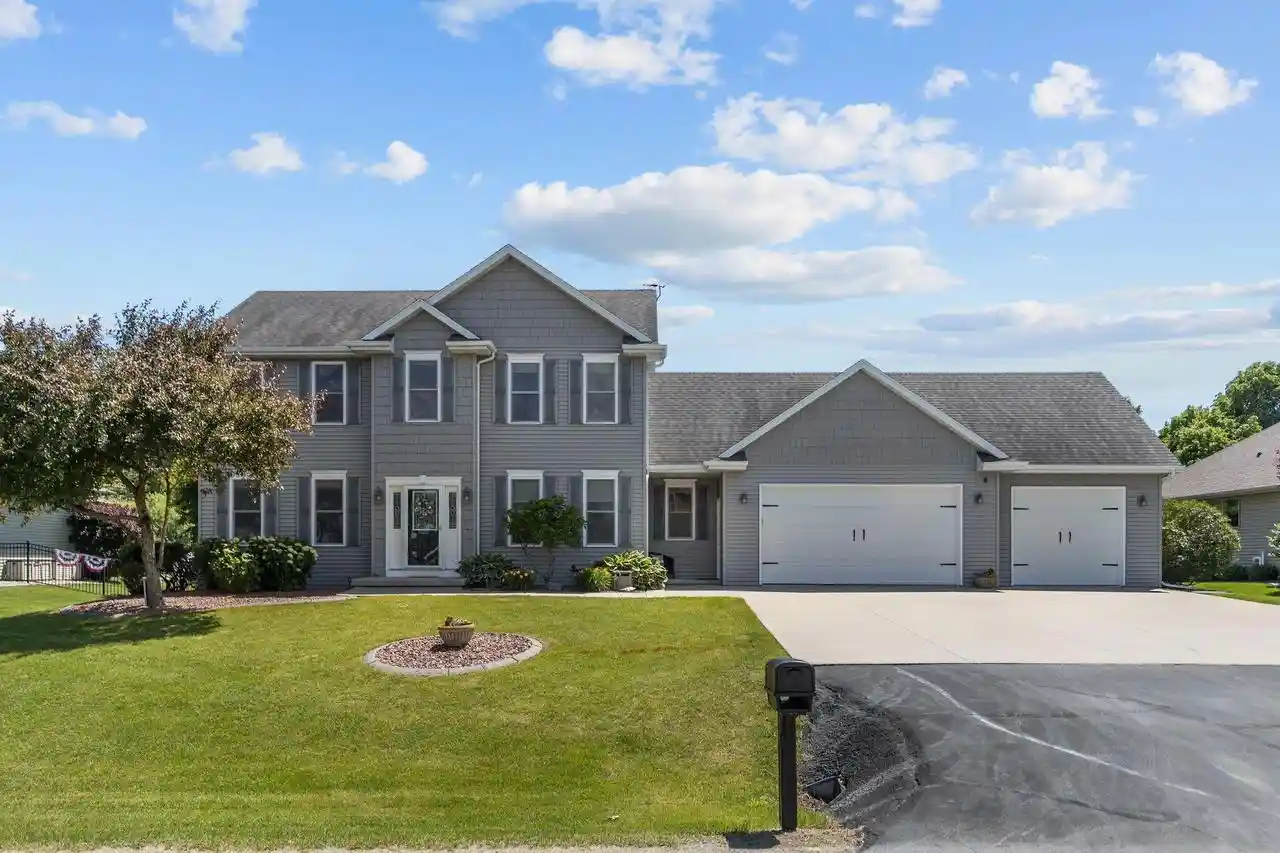 1st image of 477 Dalton Road Road, Neenah, WI 54956 | MLS# 50328005