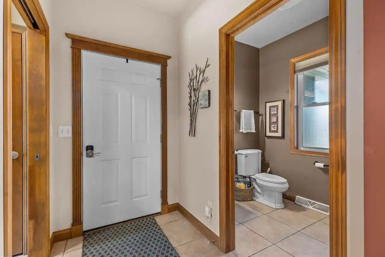 4th image of 477 Dalton Road Road, Neenah, WI 54956 | MLS# 50328005