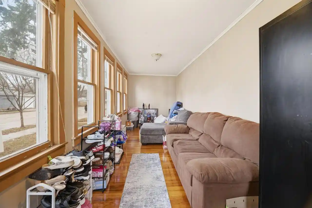 Photo 3 of Single family home for sale at 613 Shawano Avenue Avenue, Oshkosh, WI 54901 | MLS# 50328020 | Listing updated on 2026-09-30