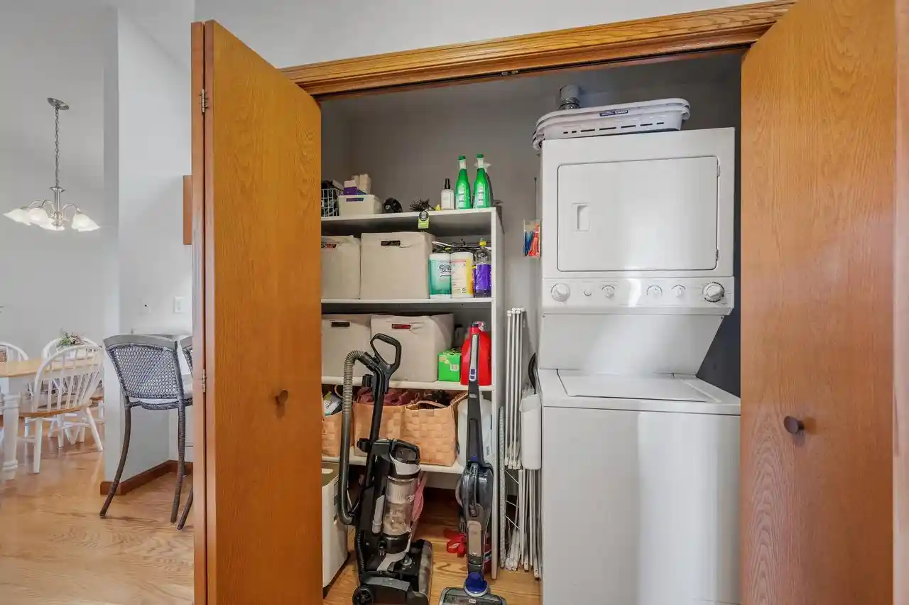 3rd image of 516 River Rd Rd, Columbus, WI 53925