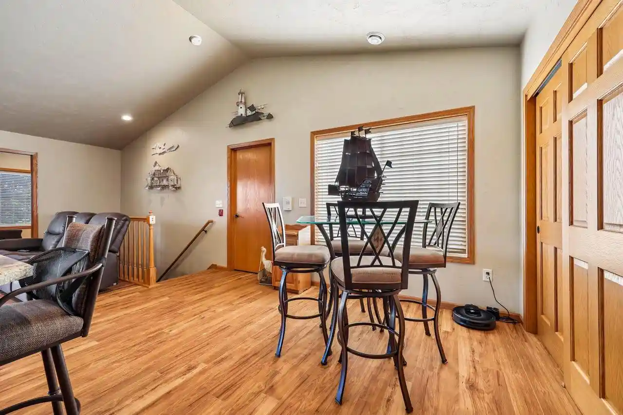 Homes for sale in Johnson Creek, WI | 118 Pheasant Run Run, Johnson Creek, WI 53038 | Houzeo