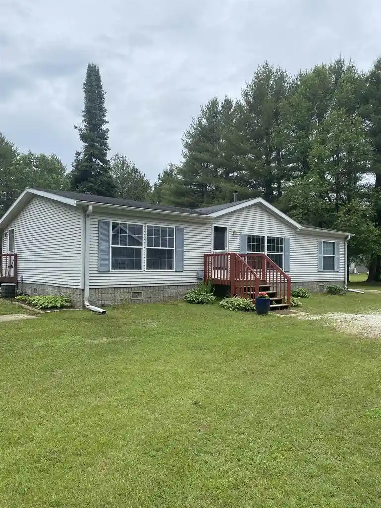 Homes for sale in Gillett, WI | 12710 County Road Vv, Gillett, WI 54124 | MLS# 50328034
