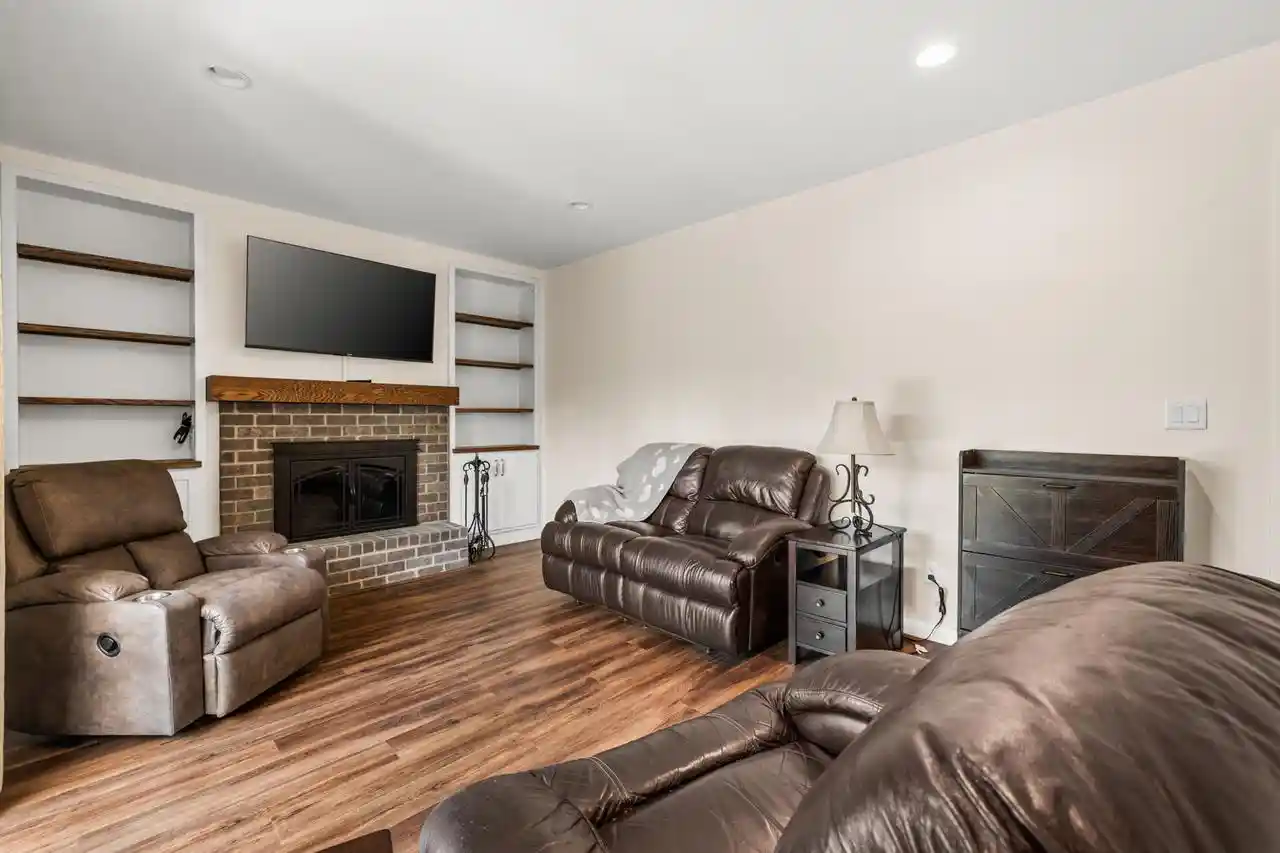 Homes for sale in Colgate, WI | W248N9575 Norwauk Court Court, Colgate, WI 53017 | MLS# 1968852