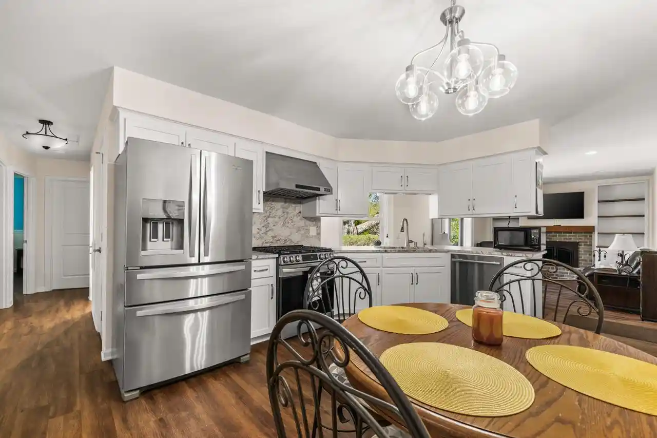 Homes for sale in Colgate, WI | W248n9575 Norwauk Court Court, Colgate, WI 53017 | MLS# 1968852