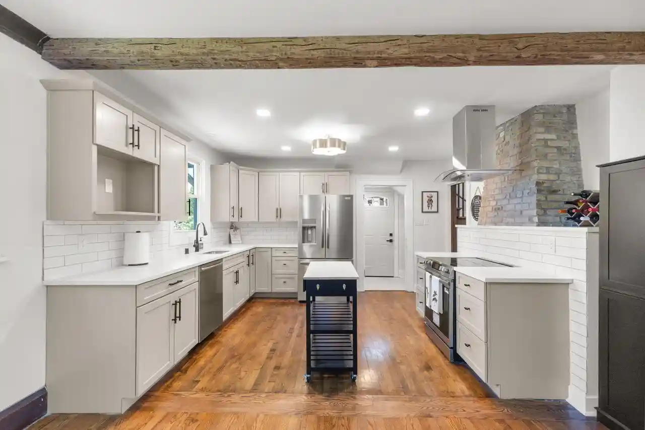 Homes for sale in South Milwaukee, WI | 612 Marquette Avenue Avenue, South Milwaukee, WI 53172 | MLS# 1968859