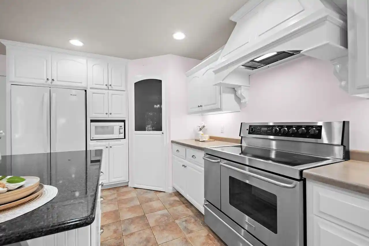 2nd image of 8045 Saquaro Court Court, Neenah, WI 54956 | MLS# 50328041