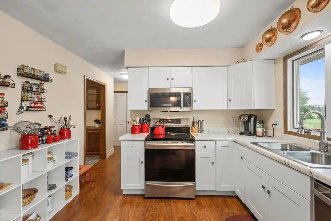 2nd image of 6624 Chestnut Circle Circle, Windsor, WI 53598 | MLS# 2026642