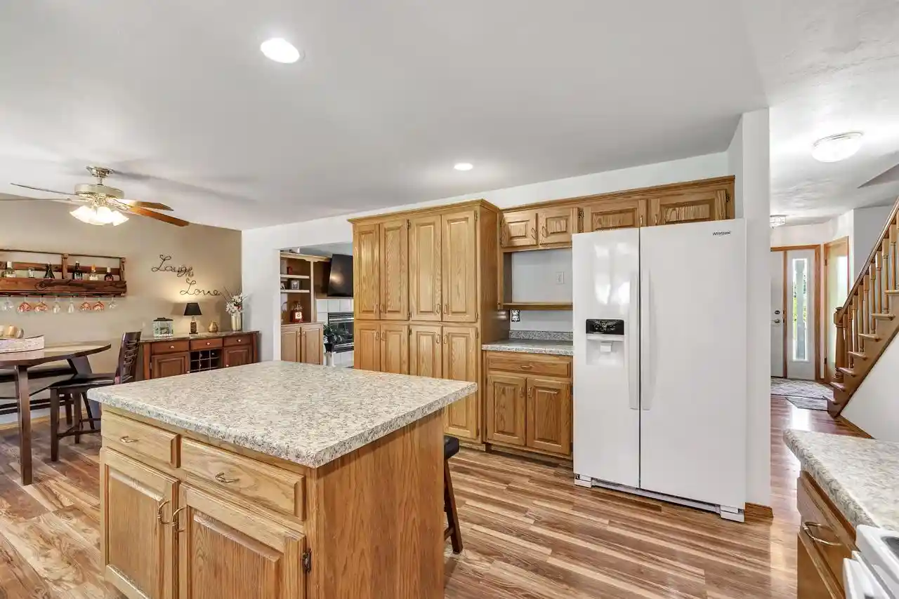 3rd image of 2146 Deer Point Lane Lane, De Pere, WI 54115 | MLS# 50328043