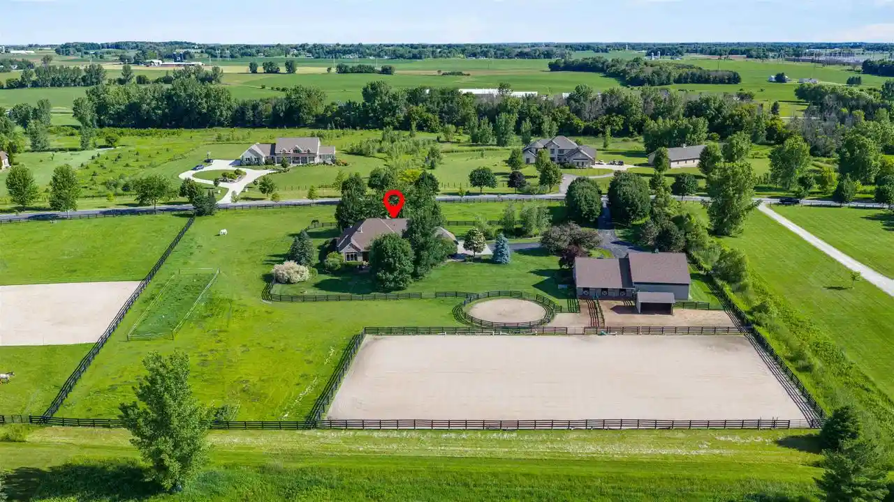 Homes for sale in Freedom, WI | W3493 Equestrian Trail Trail, Freedom, WI 54913 | MLS# 50328058