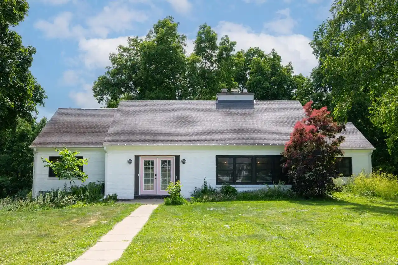 1st image of 1345 Hickory Hill Lane Lane, Brookfield, WI 53045 | MLS# 1968900