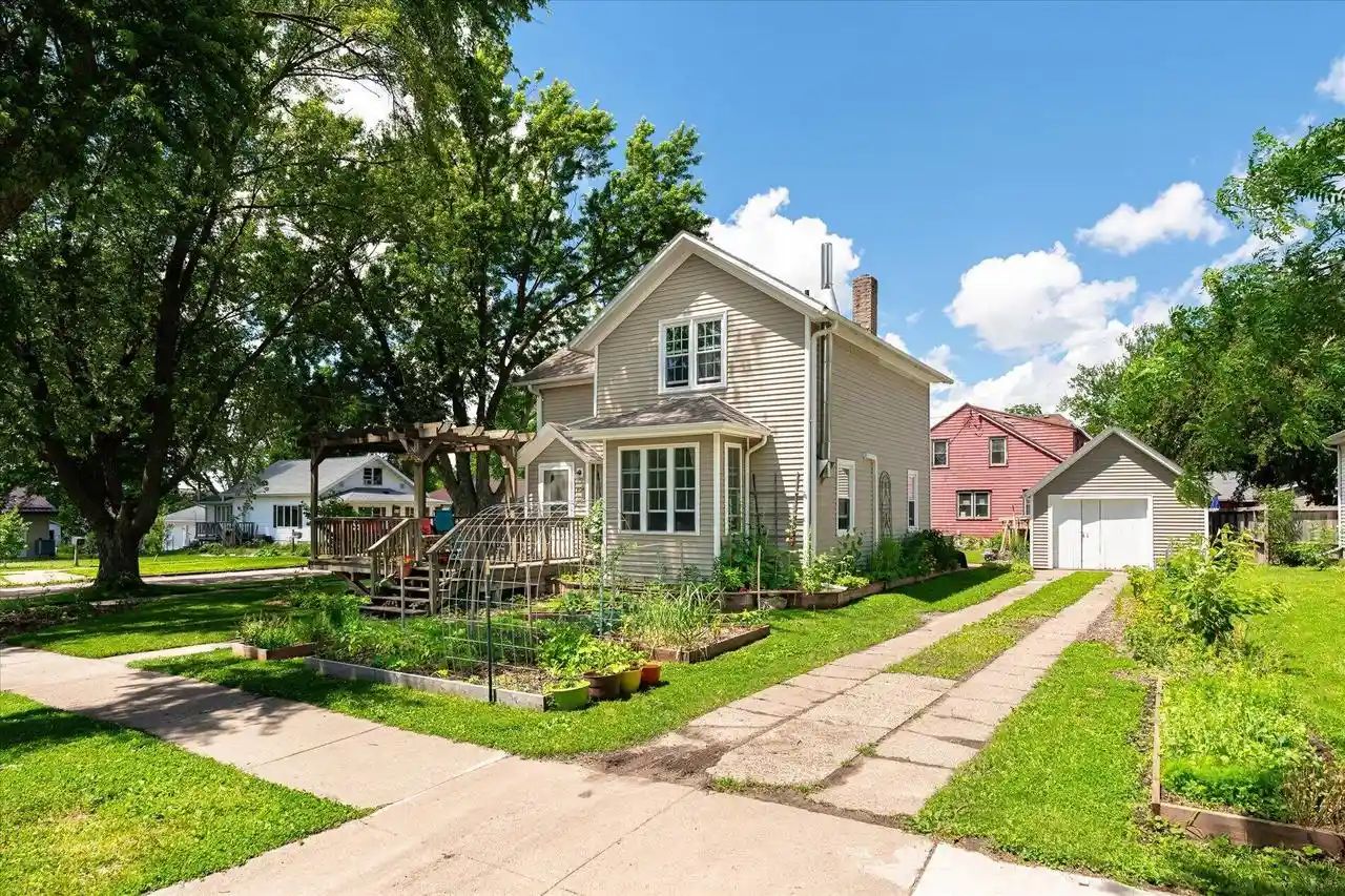 Homes for sale in Viroqua, WI | 404 E Gillette Street Street, Viroqua, WI 54665 | MLS# 1968899